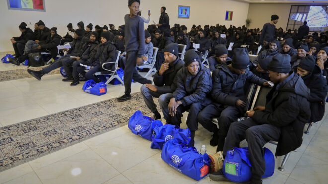 περισσότεροι-από-700-μετανάστες-σε-24-ώρες-563654215