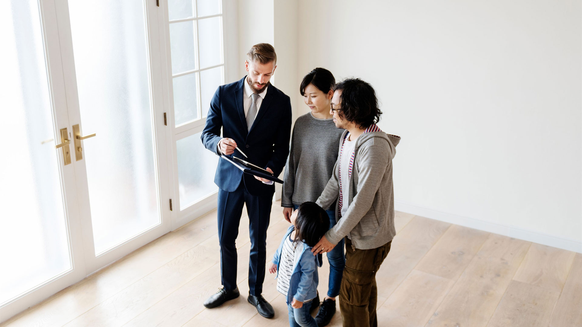 Φρένο στις αιτήσεις για «χρυσή βίζα»-1