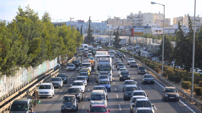 κηφισός-βανάκι-έπεσε-σε-κολώνα-φωτισμ-563673328