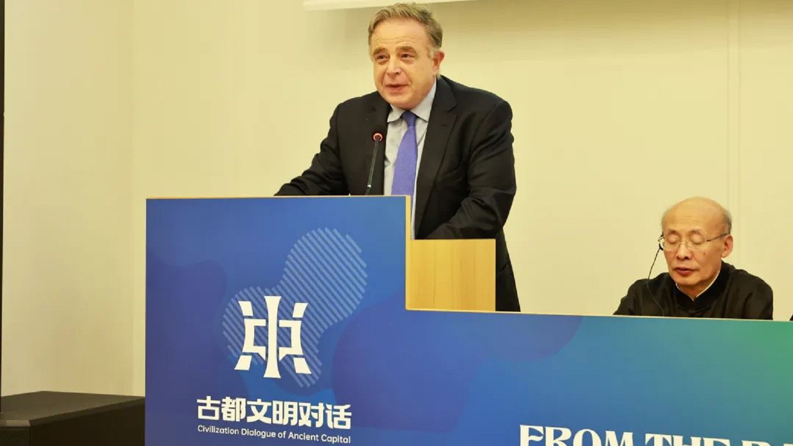 Από τον Παρθενώνα ως τα Παλαιά Θερινά Ανάκτορα του Πεκίνου-3