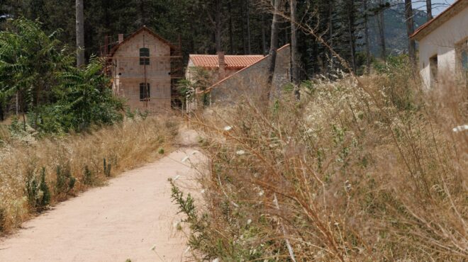 ακαθάριστα-οικόπεδα-σχεδόν-320-000-οι-δηλώσ-563654044