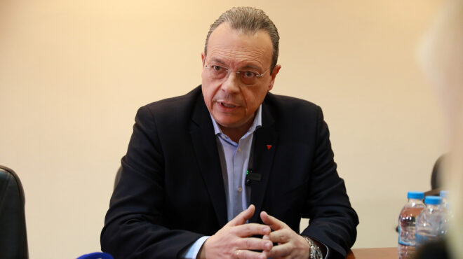 επίσκεψη-του-σωκράτη-φάμελλου-στην-πα-563646742