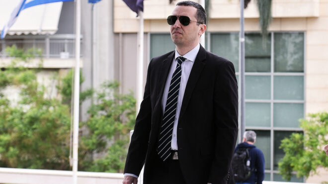 ηλίας-κασιδιάρης-αποφυλάκιση-με-περι-563690512