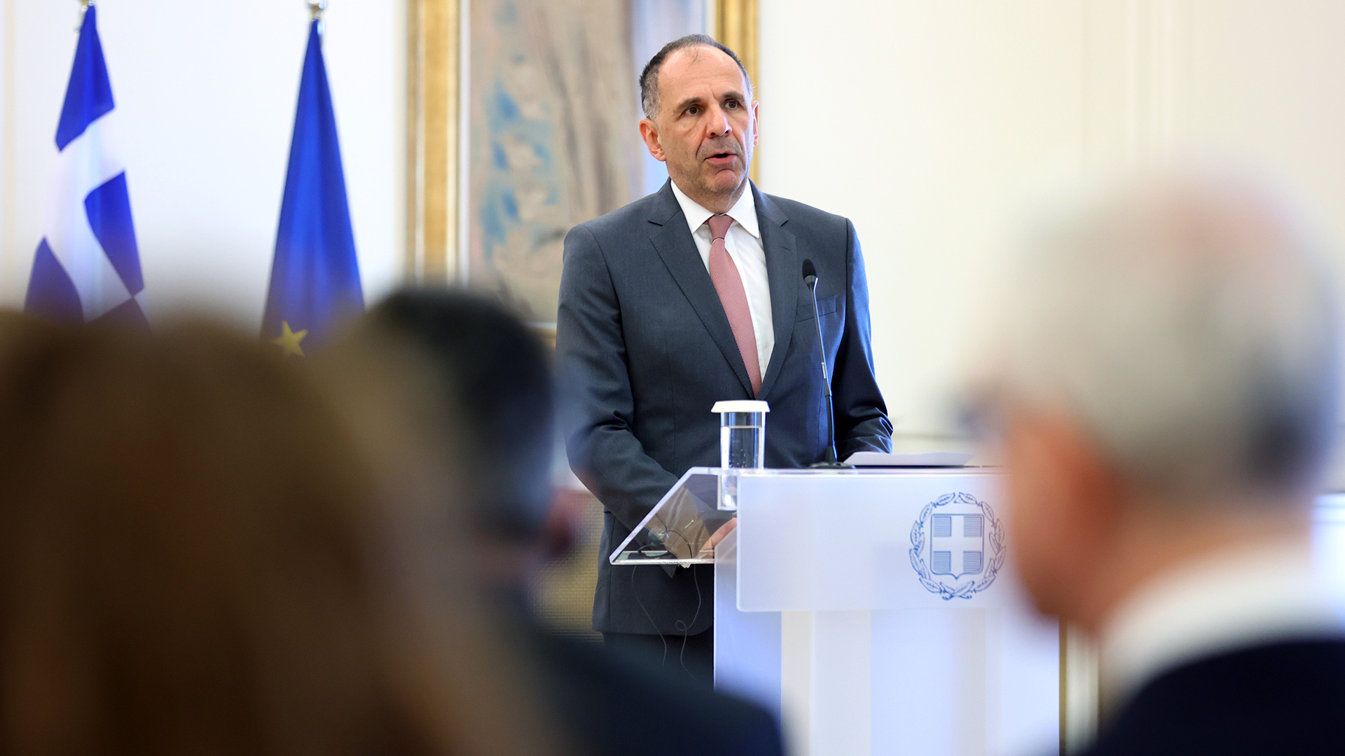 Γεραπετρίτης: Συνάντηση με τον ΥΠΕΞ της Αλβανίας – «Σκιές που τάραξαν τις σχέσεις των δύο χωρών θα πρέπει να εκλείψουν»-1