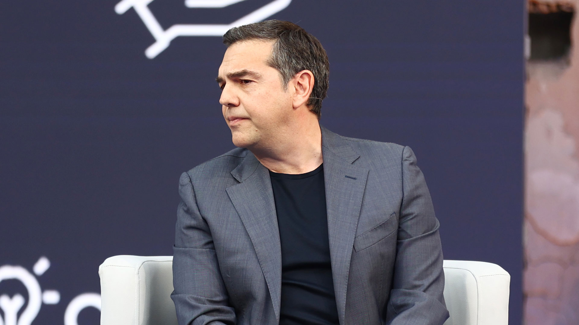 Τσίπρας: «Η χώρα βαλκανοποιείται – Μεγάλο ζητούμενο η εναλλακτική πρόταση»-2