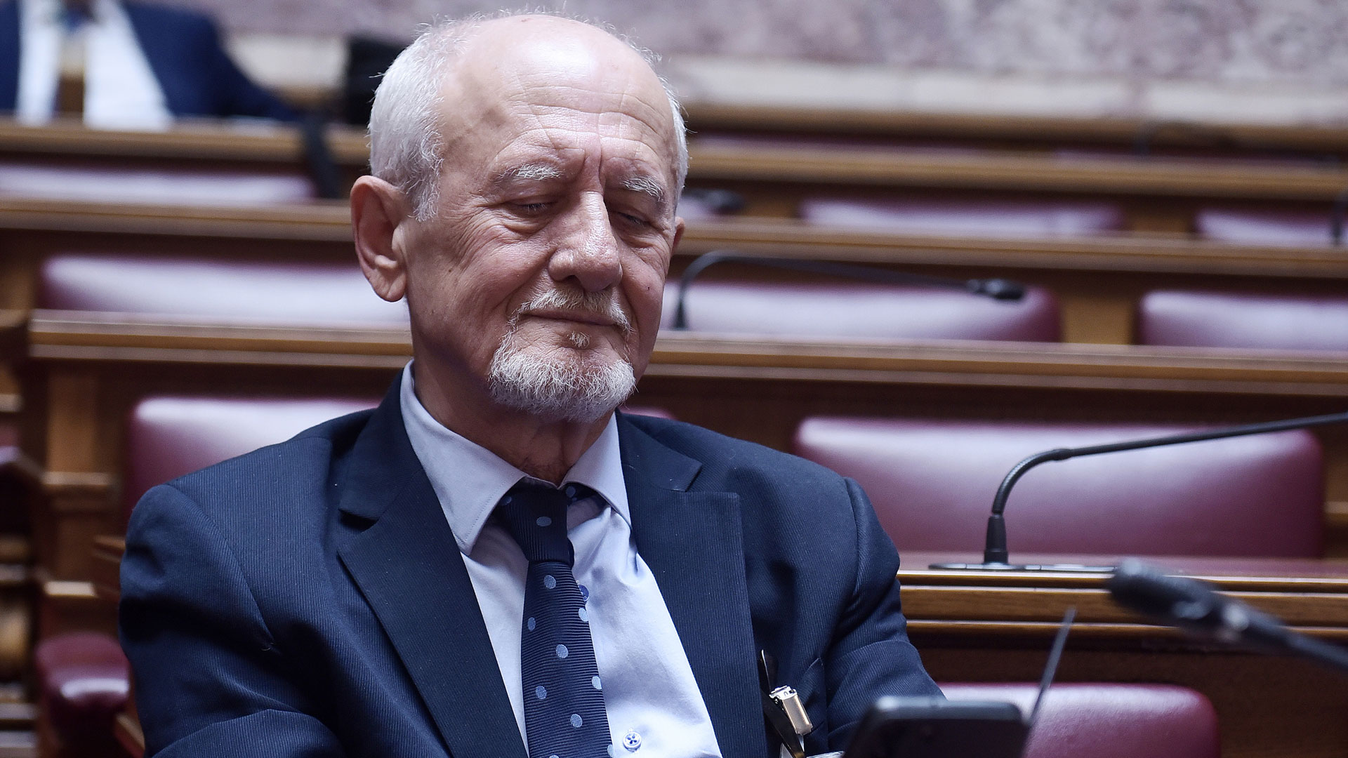 Βουλή: Μετωπική Κυρανάκη – Λυμπερόπουλου για τα ταξί-1