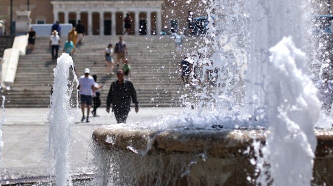 καιρός-με-μίνι-καύσωνα-το-τριήμερο-του-563651275