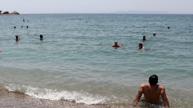 καιρός-αίθριος-με-ζέστη-και-ισχυρά-μπο-563657482