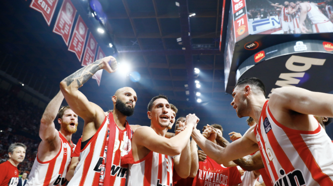 πρωταθλητής-ο-ολυμπιακός-για-15η-φορά-στ-563655181