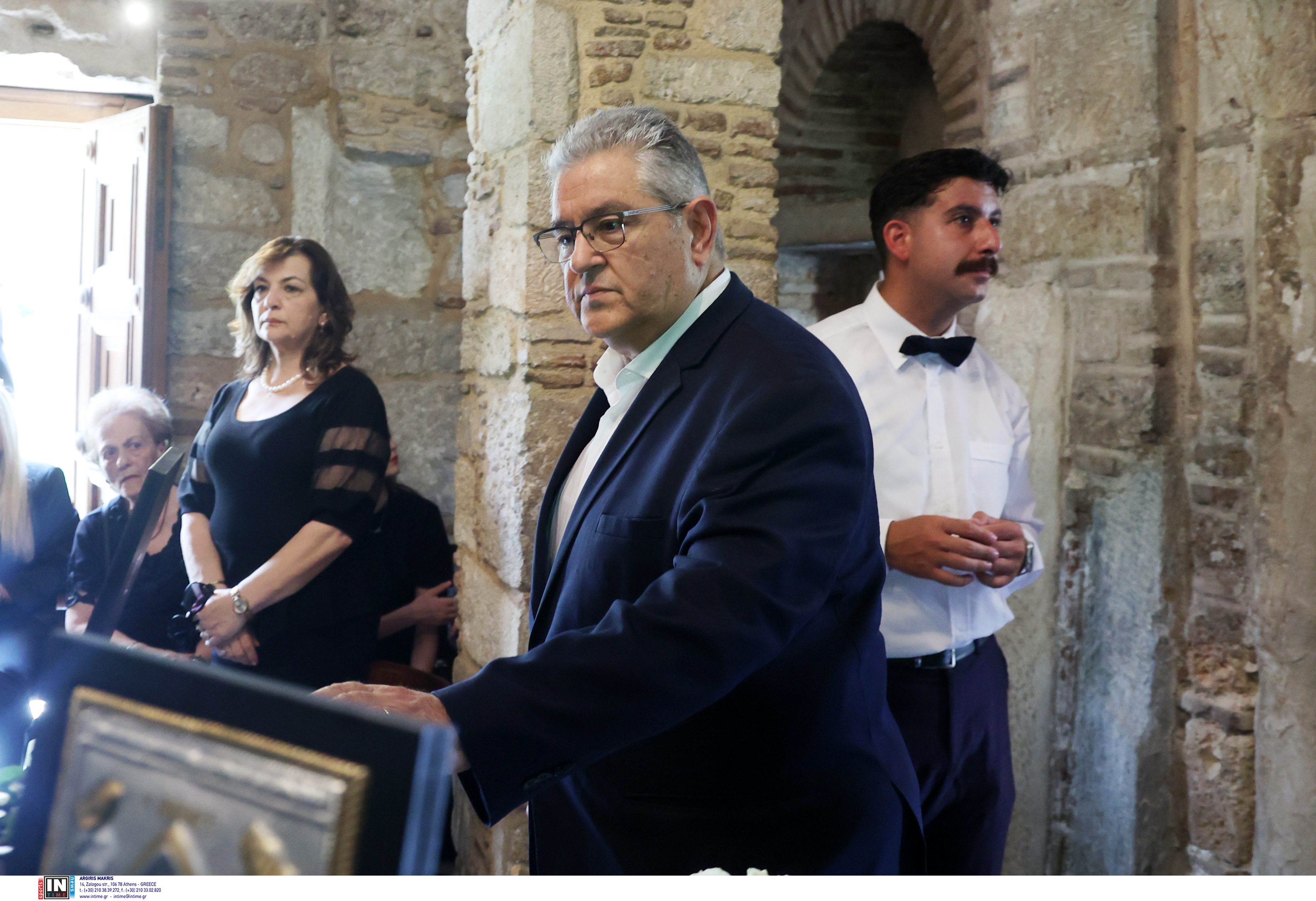 Μητρόπολη Αθηνών: Με κλαρίνα και παραδοσιακά τραγούδια το τελευταίο «αντίο» στον Πετρολούκα Χαλκιά-4