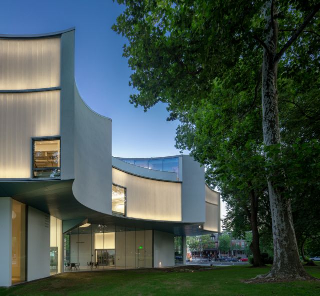 Στίβεν Χολ: Φως σημαίνει διαύγεια και επικοινωνία-2