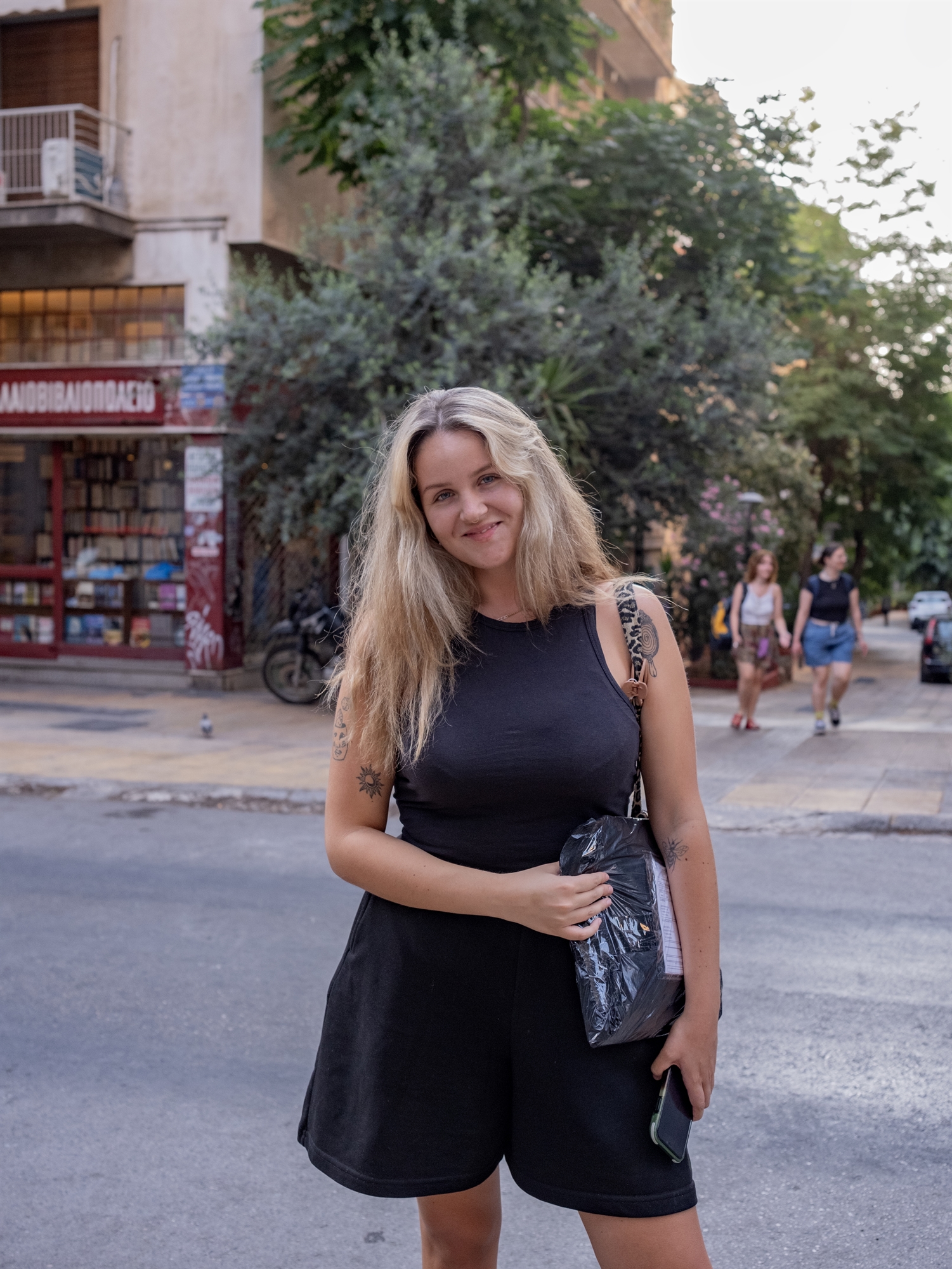 Εξάρχεια: Από τα μπάχαλα στα μπαρ-4