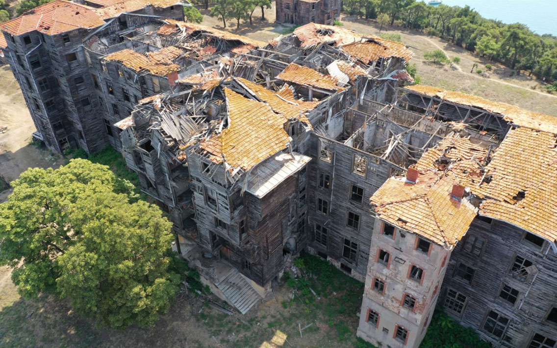 Ορφανοτροφείο Πριγκήπου: Σανίδα σωτηρίας για τον «ξύλινο γίγαντα»-4