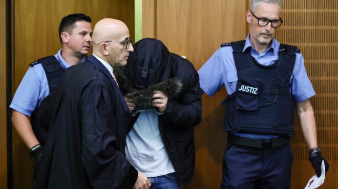 ισόβια-στον-ιατρό-βασανιστή-των-φυλακ-563665705