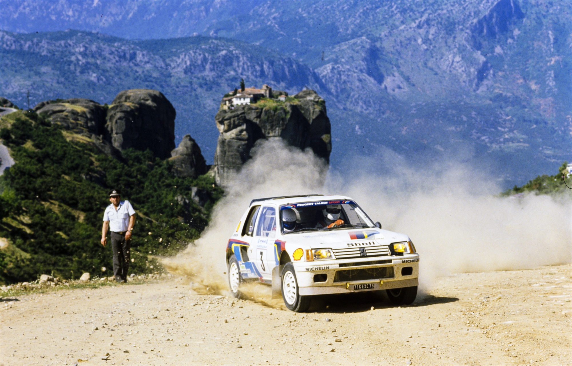 Εκκίνηση στο «Ράλλυ των Θεών»-1