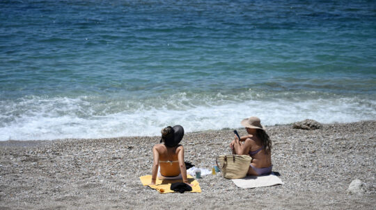 Αμερικανοί οι πιο ανοιχτοχέρηδες τουρίστες