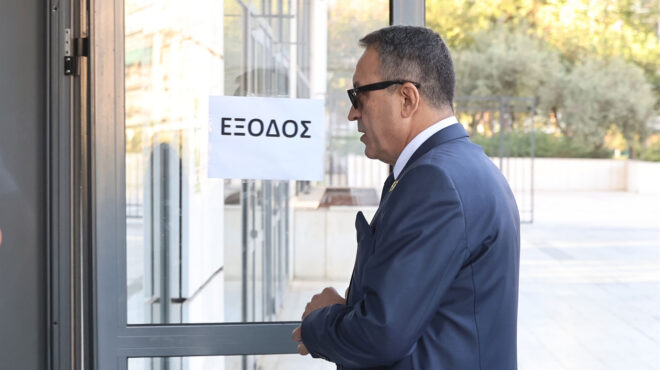 βουλή-διατηρείται-η-απόλυτη-πλειοψηφ-563657458