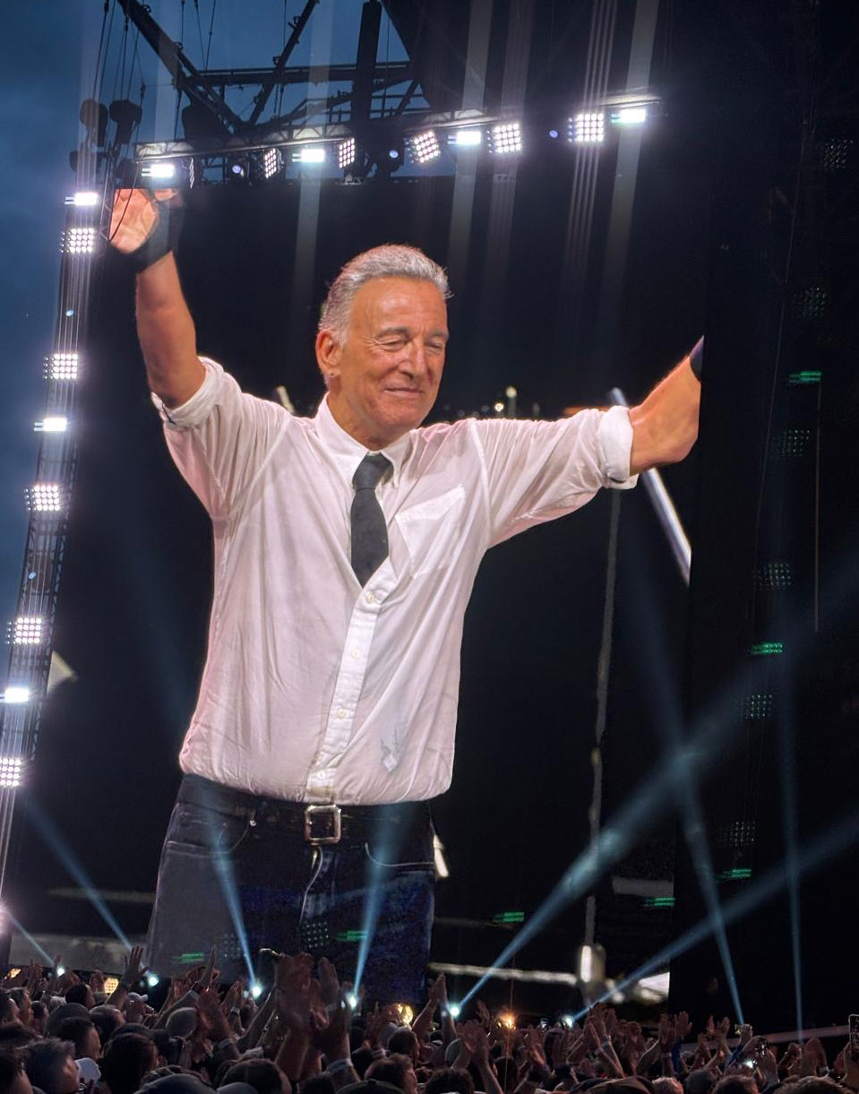 Η «Κ» στη συναυλία του Σπρίνγκστιν στην Πράγα: Ροκ και κριτική για όσους δεν έχουν φωνή-1