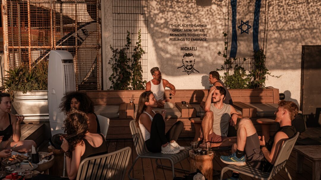 ο-σεισμός-των-12-ημερών-563687086