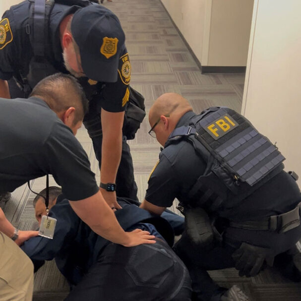 ηπα-σοκ-και-οργή-για-τη-σύλληψη-δημοκρα-563663143