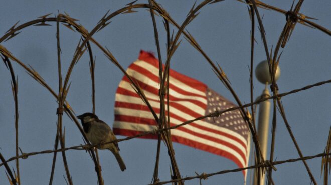 politico-η-κυβέρνηση-τραμπ-θα-στείλει-χιλιάδ-563656645