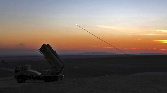 το-ιράν-προειδοποιεί-ηπα-βρετανία-και-563663350