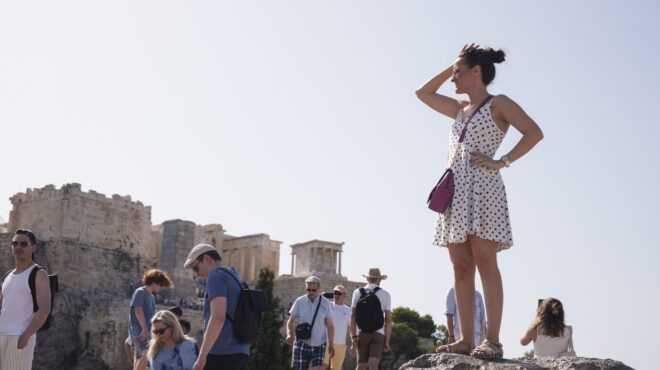 καιρός-τριήμερο-με-μίνι-καύσωνα-και-40ά-563680498