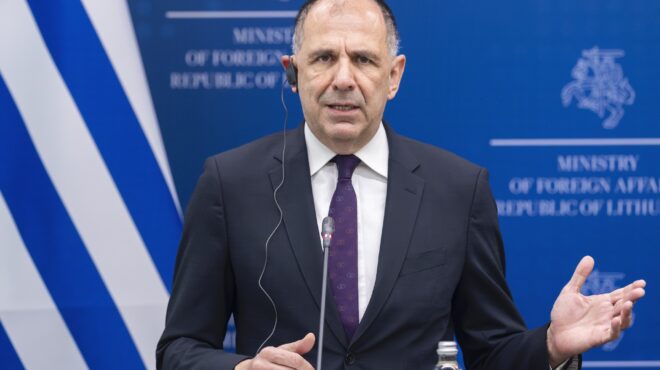 τηλεφωνική-επικοινωνία-γεραπετρίτη-563663836