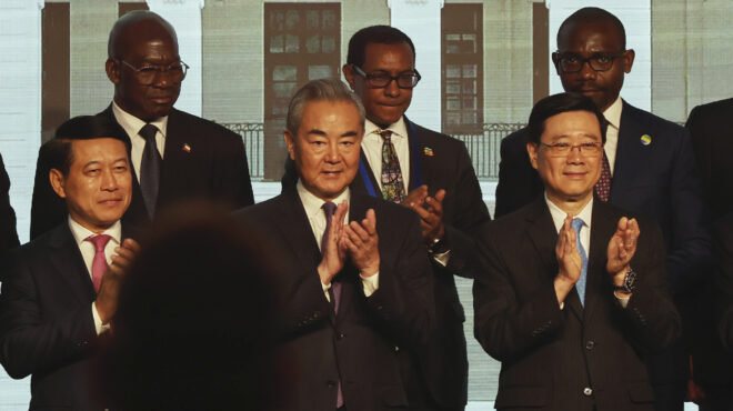 κίνα-και-αφρική-καλούν-τις-ηπα-να-επιστ-563657869