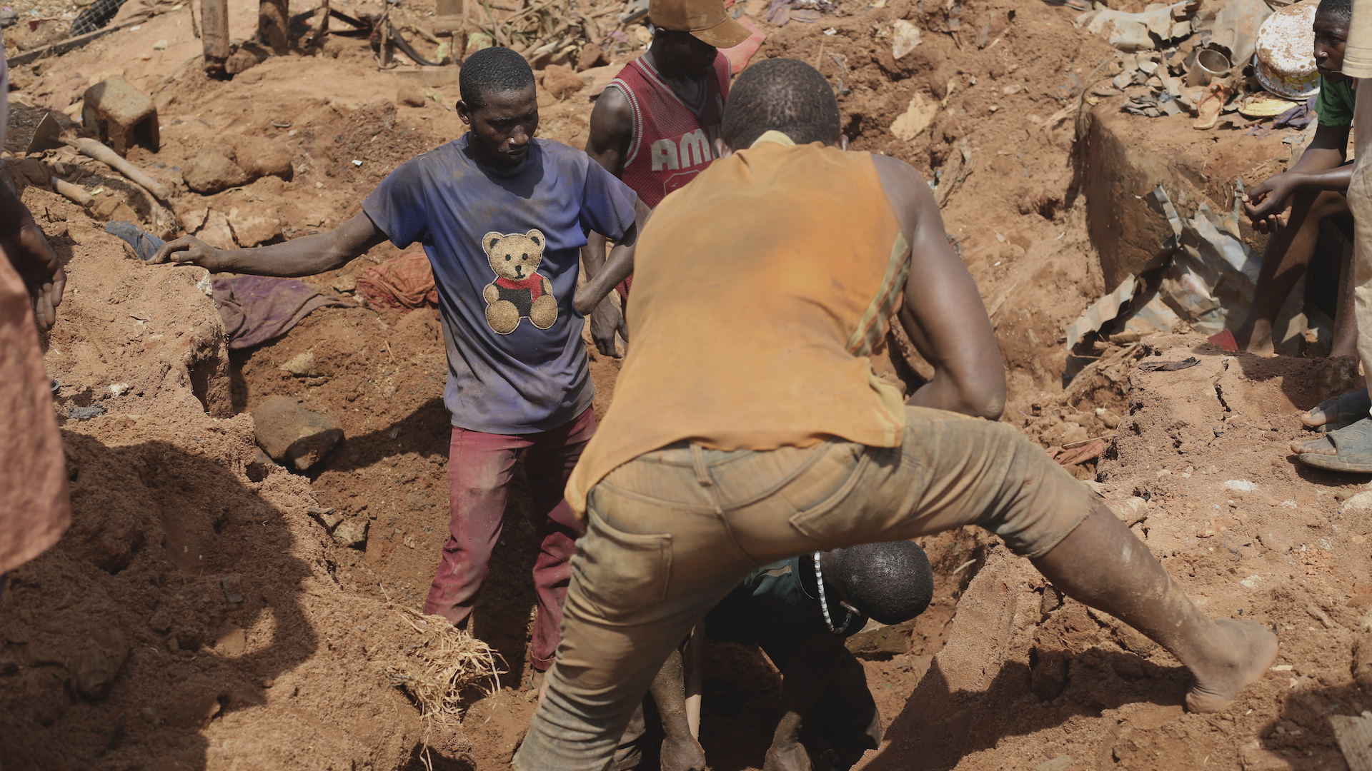 Εκατοντάδες νεκροί από τις πλημμύρες στη Νιγηρία-1