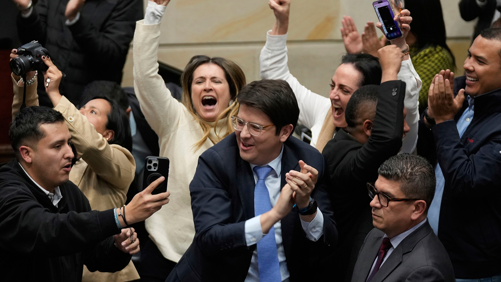 Κολομβία: Ο συντηρητικός γερουσιαστής Μιγκέλ Ουρίμπε πυροβολήθηκε στην Μπογοτά-1