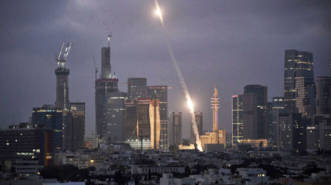 η-επίθεση-του-λιονταριού-και-τα-ρίσκα-563663116