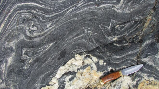 τρεις-βράχοι-στον-καναδά-πιθανόν-να-εί-563684983