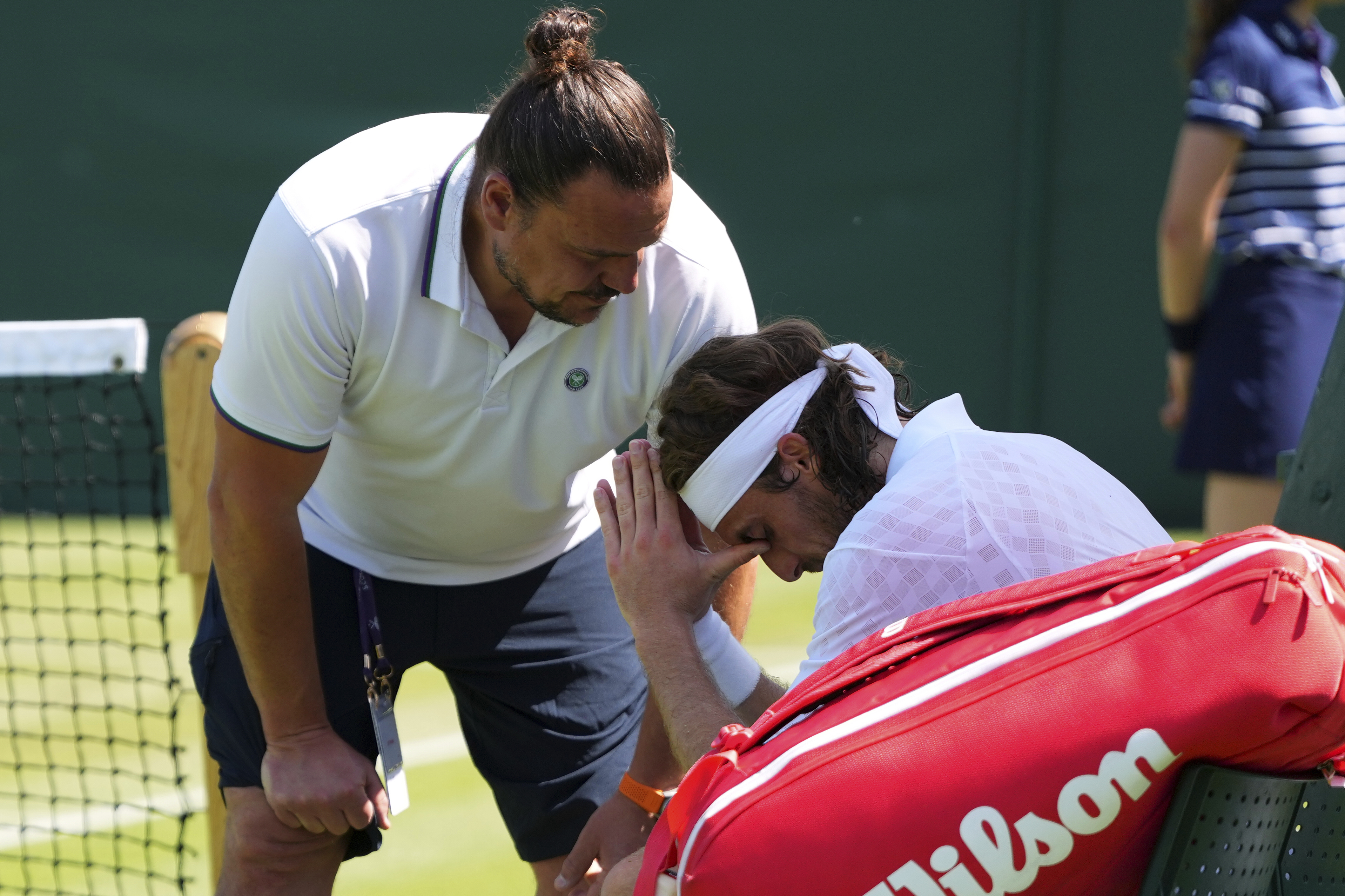 Τσιτσιπάς: Είναι οδυνηρό να βλέπω τον εαυτό μου σε αυτή την κατάσταση – Ισως δεν έχει νόημα να αγωνίζομαι-1