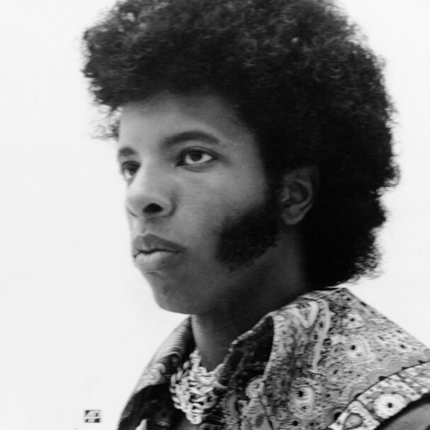 σλάι-στόουν-1943-2025-ο-μαύρος-ήχος-των-70s-ήταν-ο-563655997