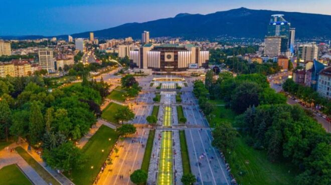 κομισιόν-πράσινο-φως-για-την-ένταξη-563649133