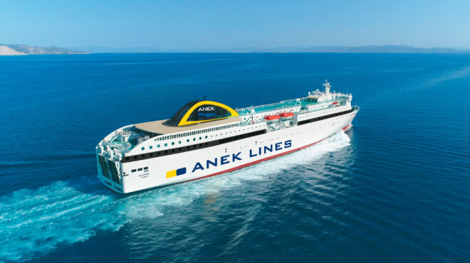 anek-lines-με-τον-αέρα-του-τόπου-της-563650855