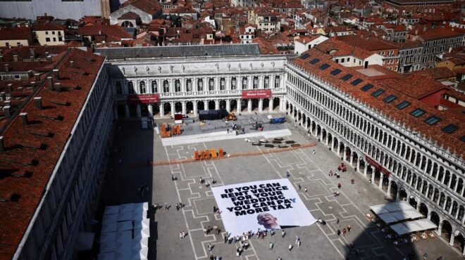 βενετία-οι-φουσκωτοί-κροκόδειλοι-άλ-563680630