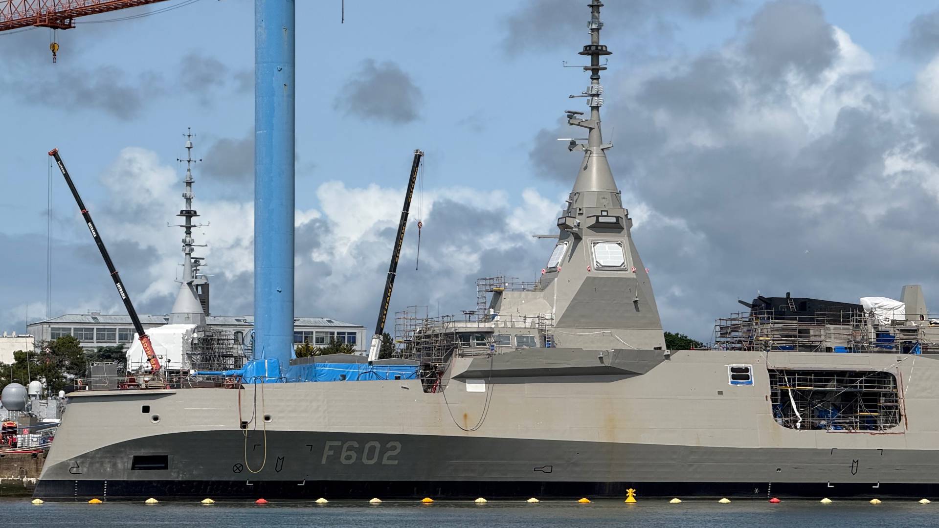 Τρεις ελληνικές FDI στο νερό – Επίσημη τελετή καθέλκυσης της φρεγάτας «ΦΟΡΜΙΩΝ»-1