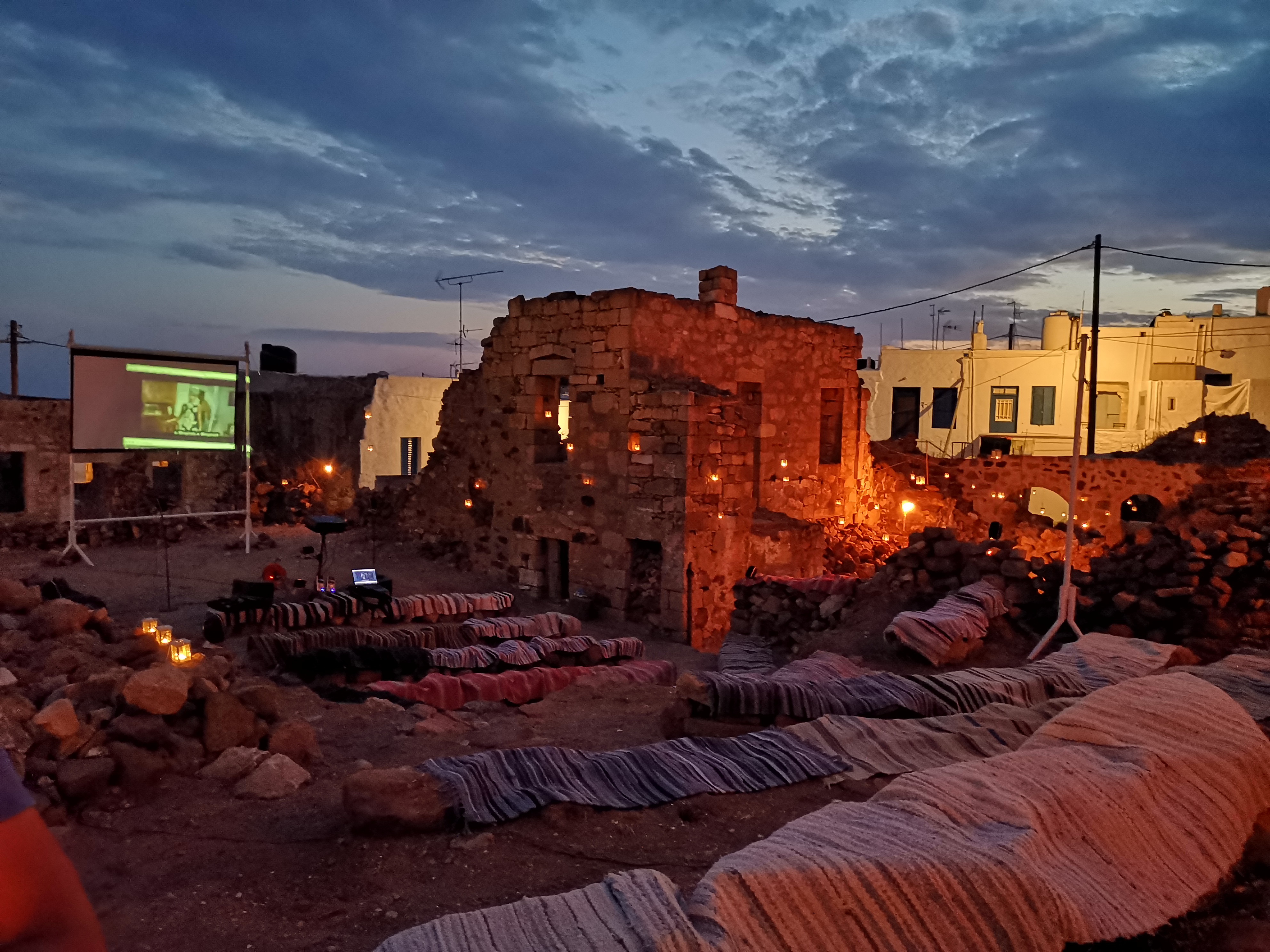 Το θερινό σινεμά στην Κίμωλο είναι αλλιώς-1