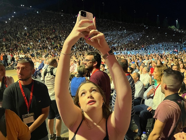 Αν ζούσε ο Μίκης Θεοδωράκης-1