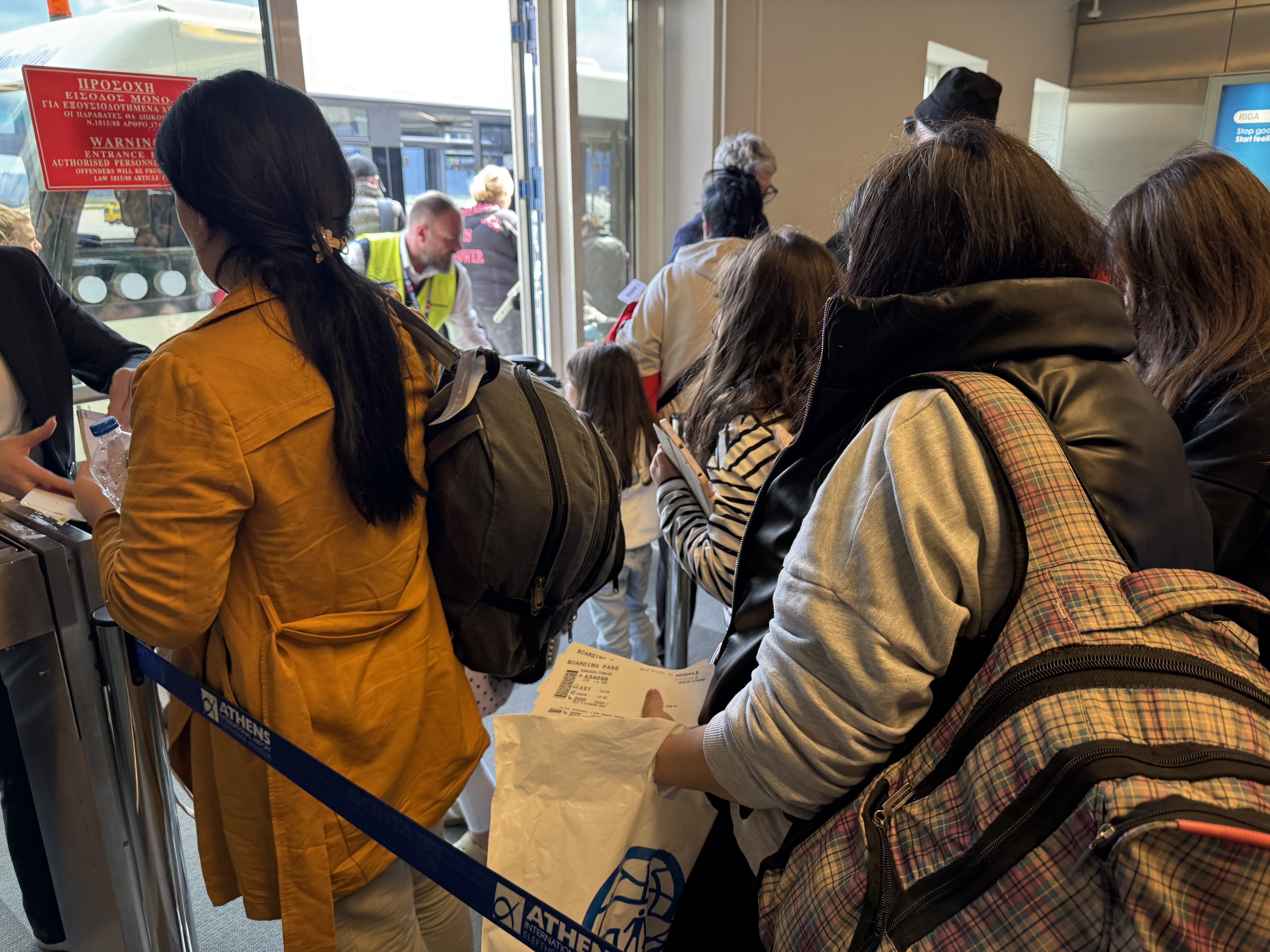 Επιστροφές μεταναστών: «Κουραστήκαμε. Ηρθε η ώρα να γυρίσουμε στο σπίτι μας»-4