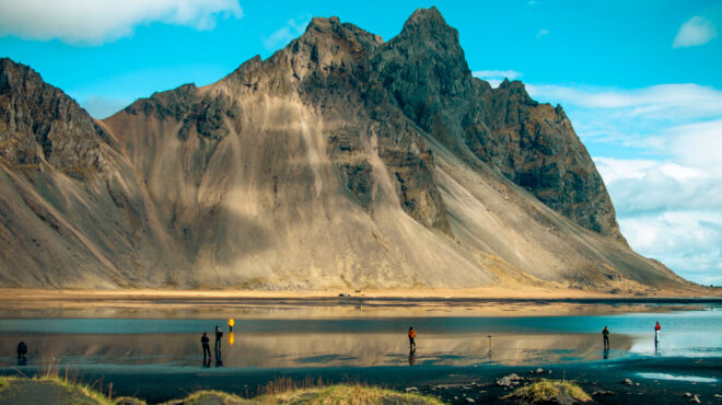 τι-κάνουν-τόσοι-eλληνες-στην-ισλανδία-563660440