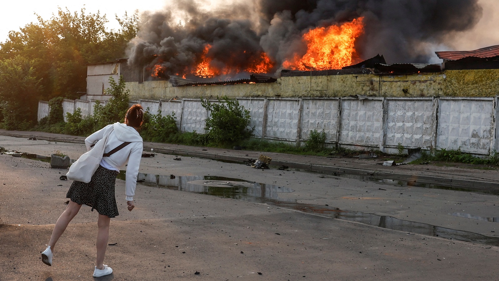 Ουκρανία: Τουλάχιστον δύο νεκροί στις «μαζικές» ρωσικές επιδρομές drones σε Οδησσό και Κίεβο-1