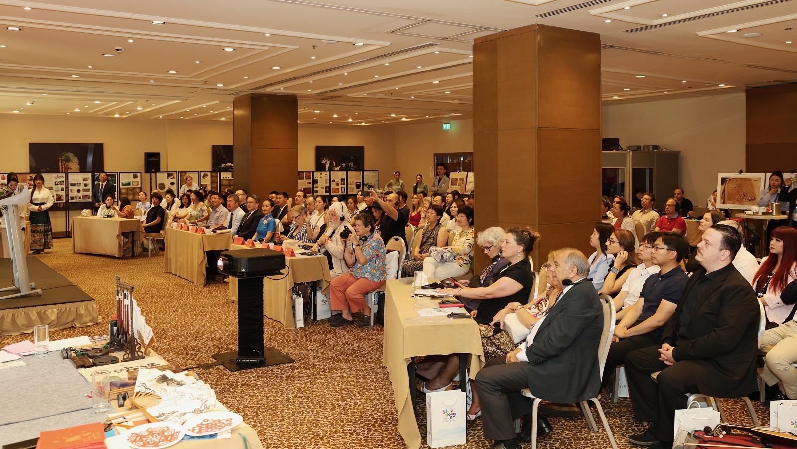 Γνωρίζοντας την ιδιαίτερη πατρίδα του Κομφούκιου και με τις πέντε αισθήσεις-1