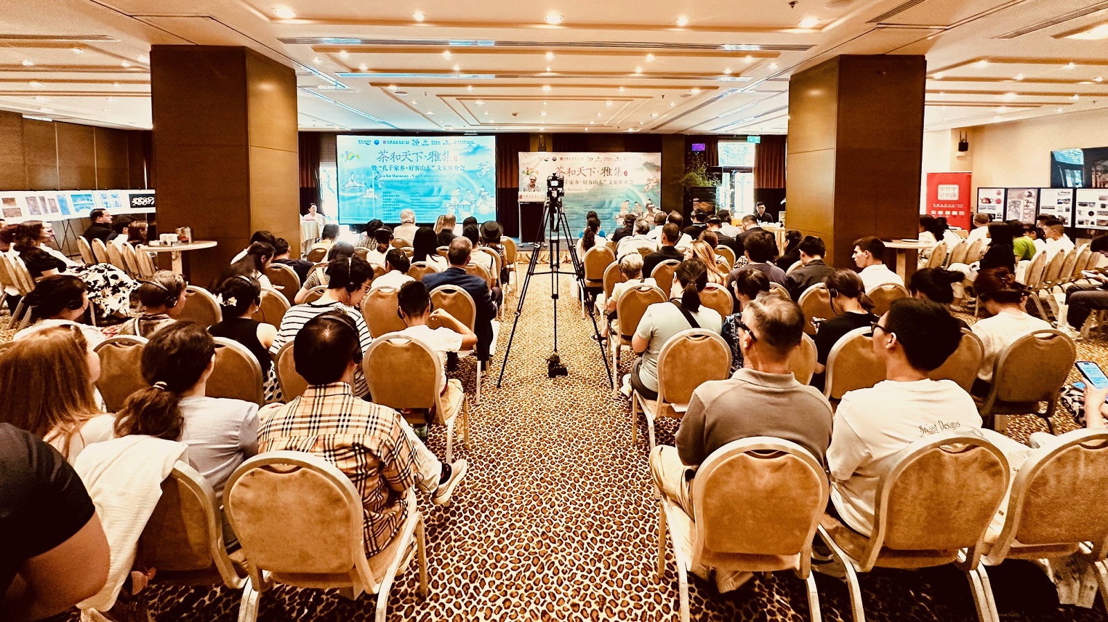 Γνωρίζοντας την ιδιαίτερη πατρίδα του Κομφούκιου και με τις πέντε αισθήσεις-2