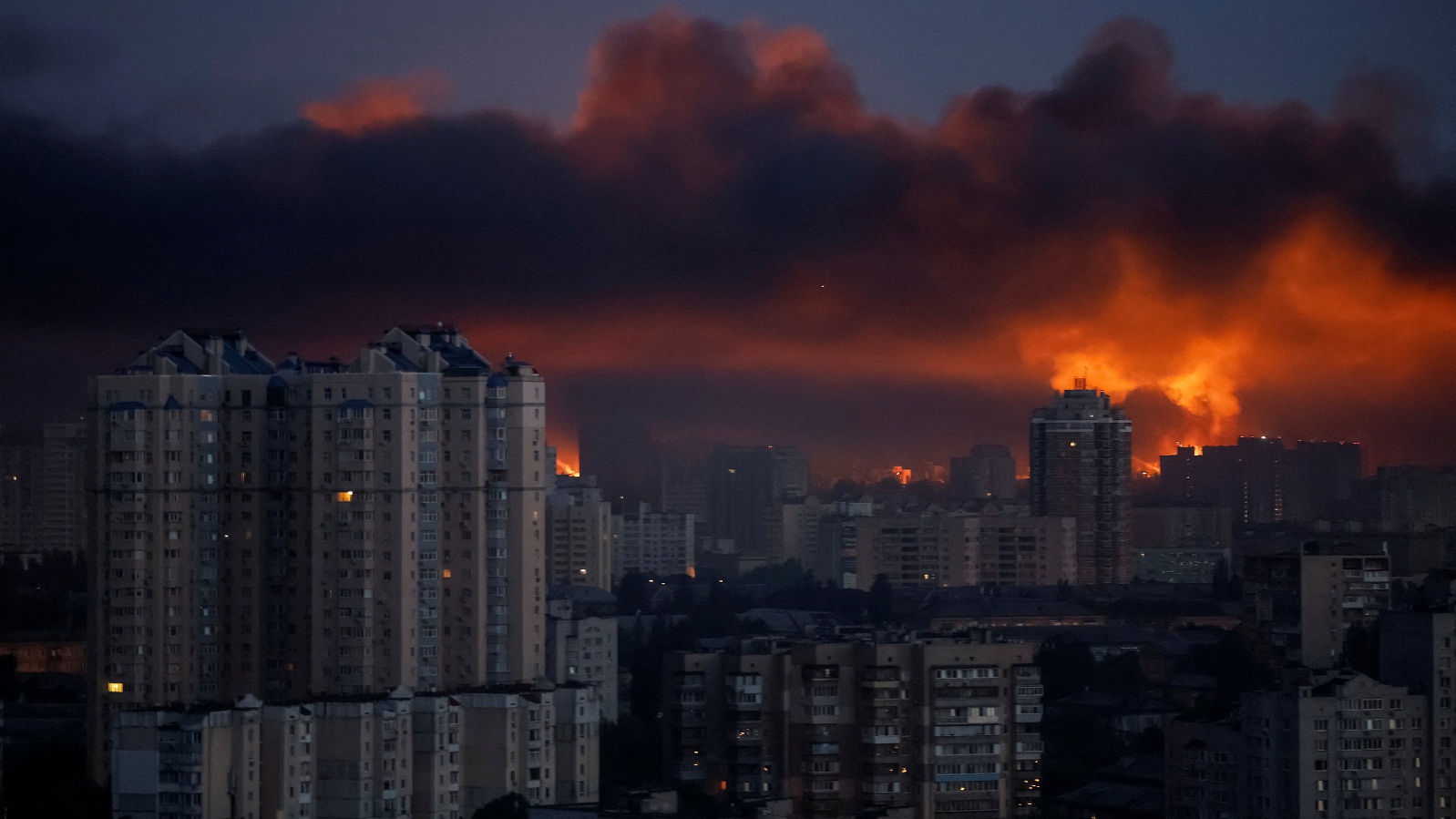 Κίεβο: Ρωσική επίθεση σκότωσε 14 ανθρώπους, ανάμεσά τους έναν πολίτη των ΗΠΑ-1
