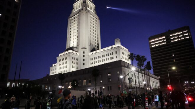 ο-τραμπ-οι-διαδηλώσεις-και-το-πείραμα-563657461