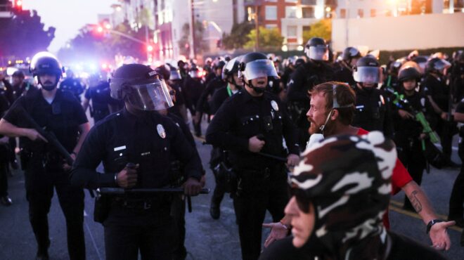 ταραχές-στο-λος-αντζελες-εντολή-τραμπ-563655709