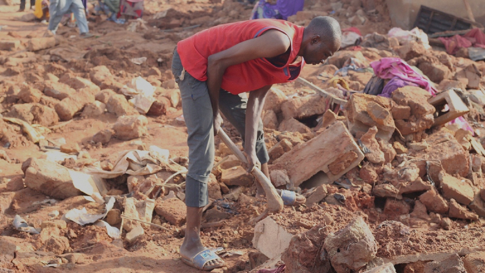 Νιγηρία: «Βούλιαξε» πόλη από τις πλημμύρες – Τουλάχιστον 200 νεκροί [εικόνες]-2